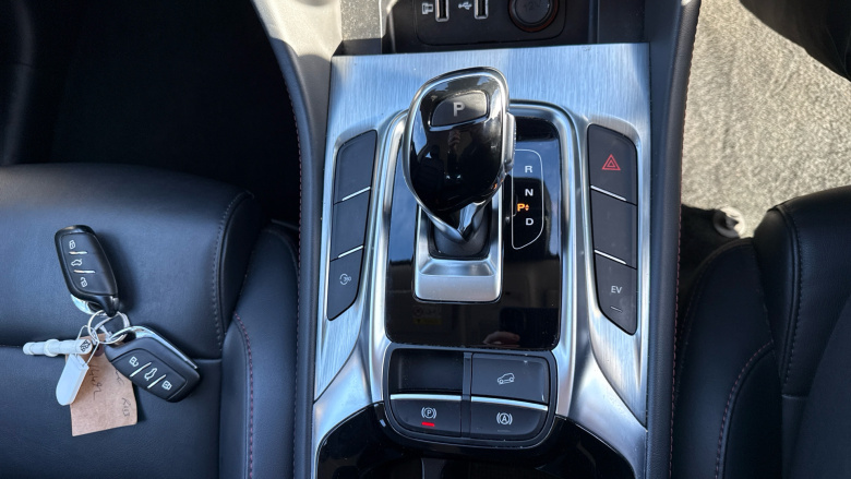 MG HS 1.5 T-GDI PHEV SE 5dr Auto Hatchback